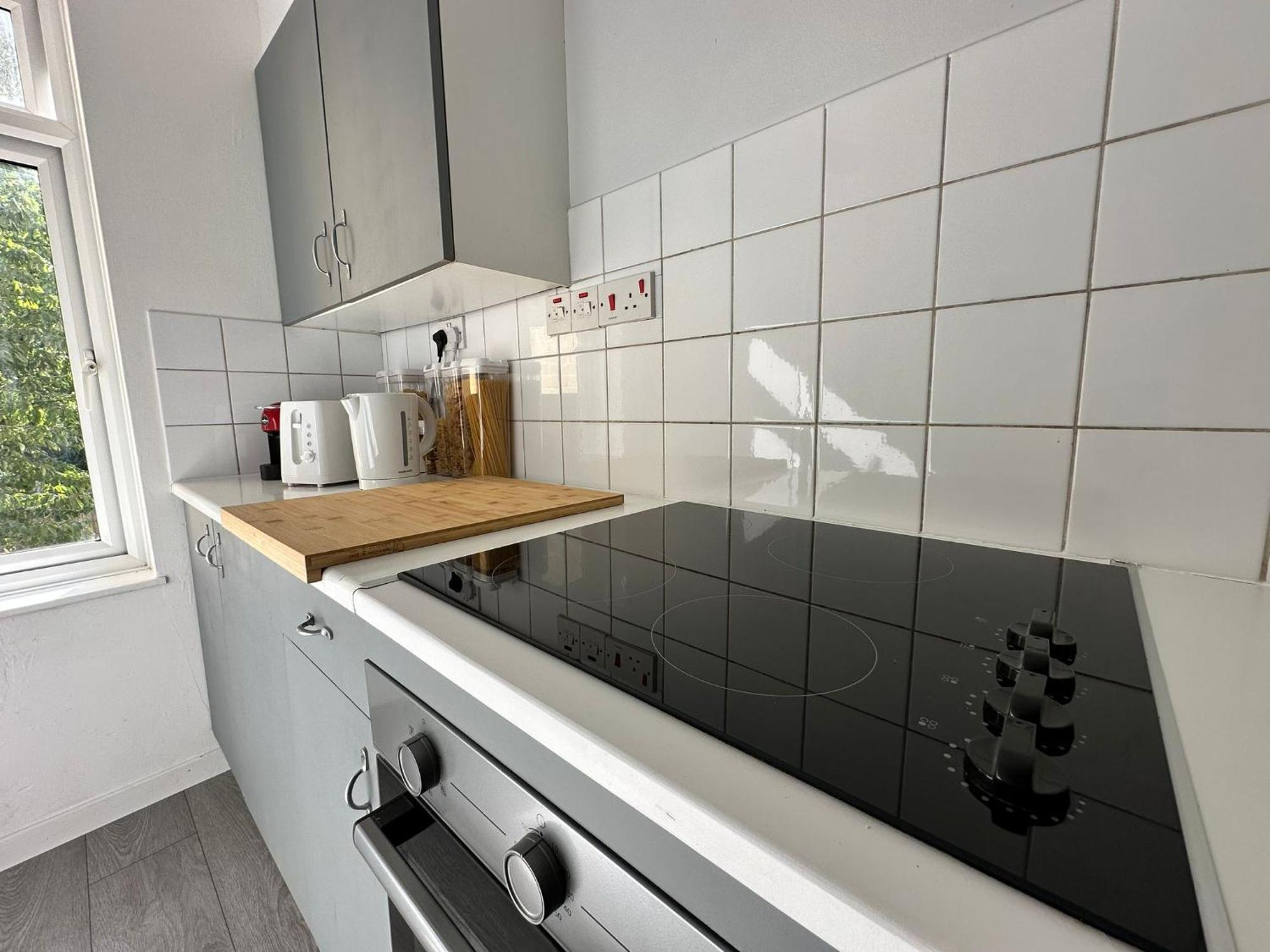 Cosy 2 Bedroom Flat In Manor House London Eksteriør billede