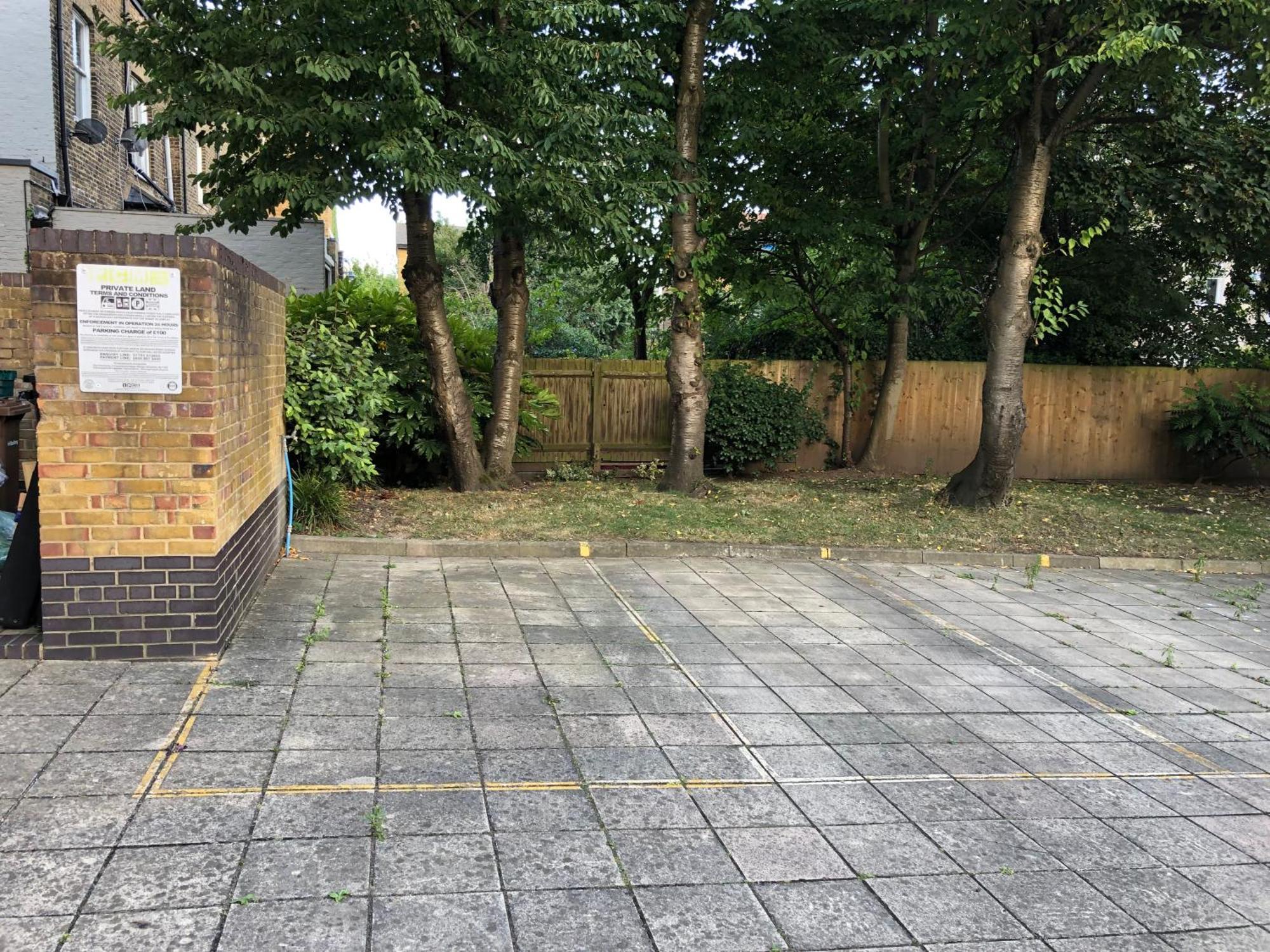 Cosy 2 Bedroom Flat In Manor House London Eksteriør billede