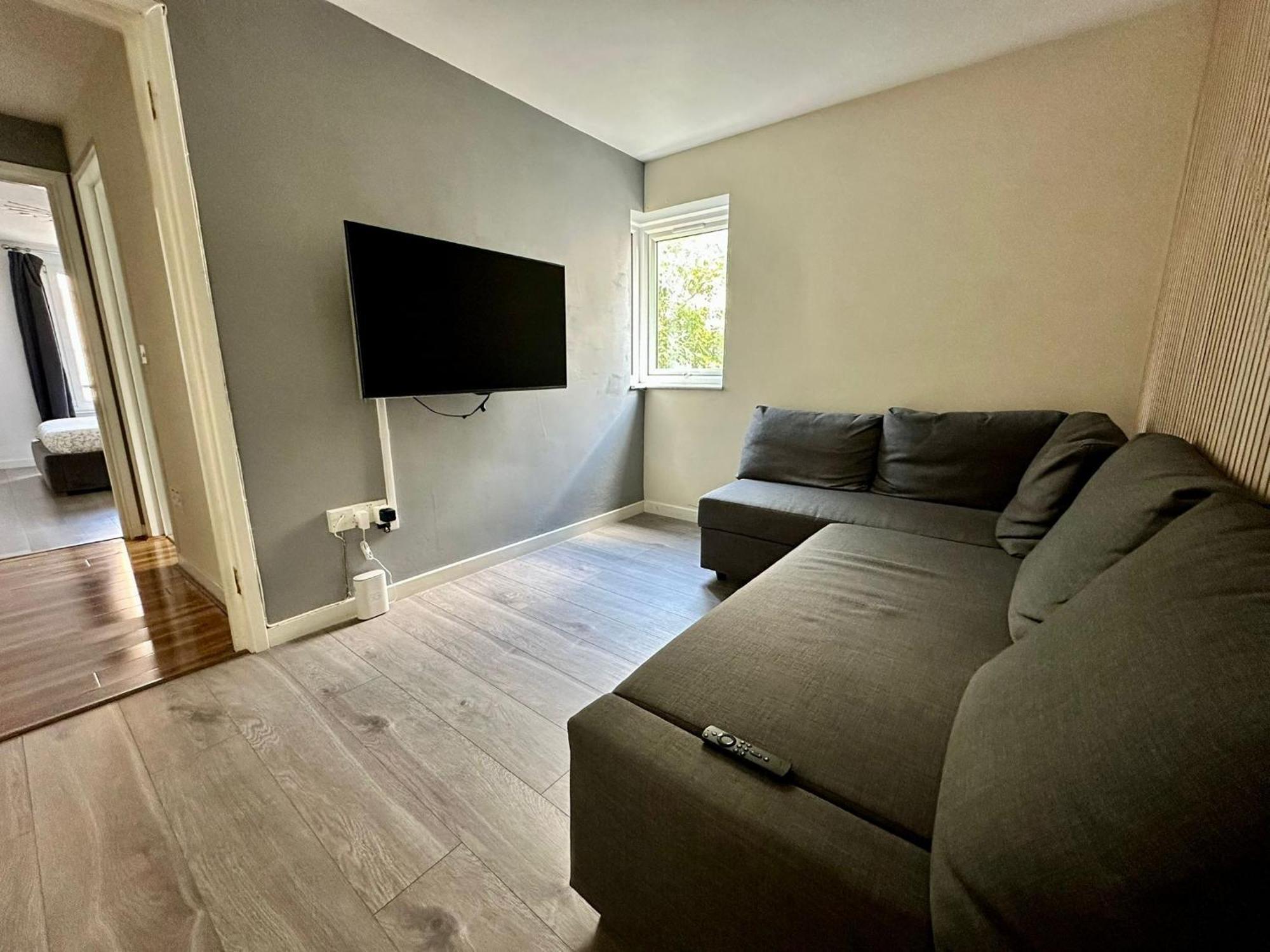 Cosy 2 Bedroom Flat In Manor House London Eksteriør billede